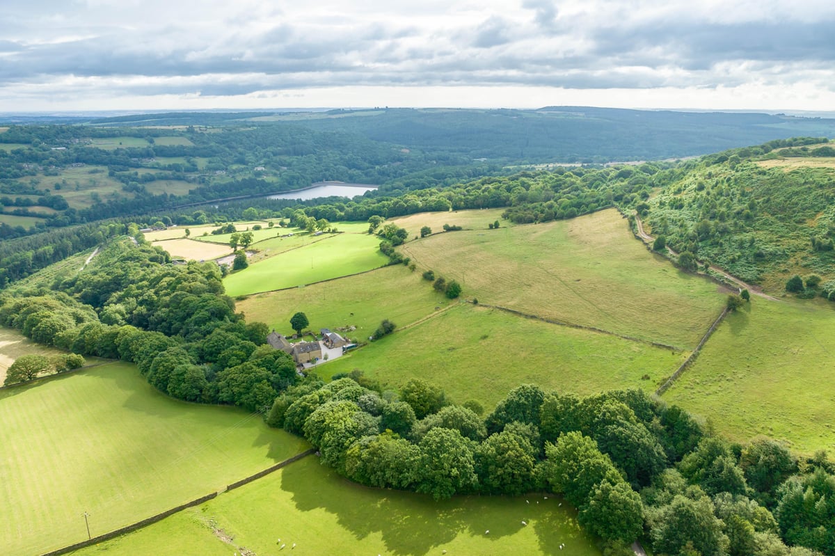 Snell House Farm, Bank Side, Sheffield, S35 0DA
