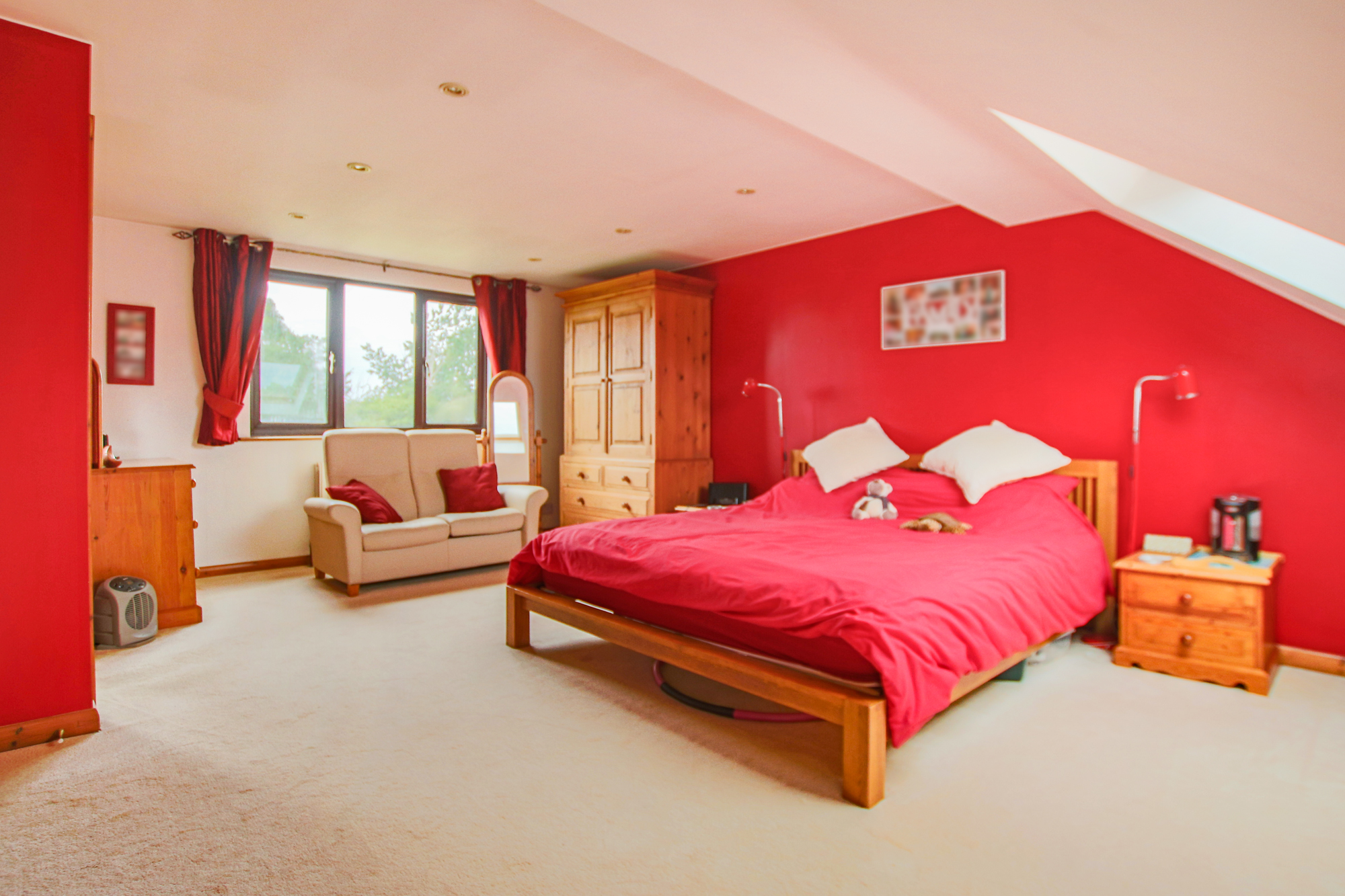 Edinburgh Way, East Grinstead, West Sussex
