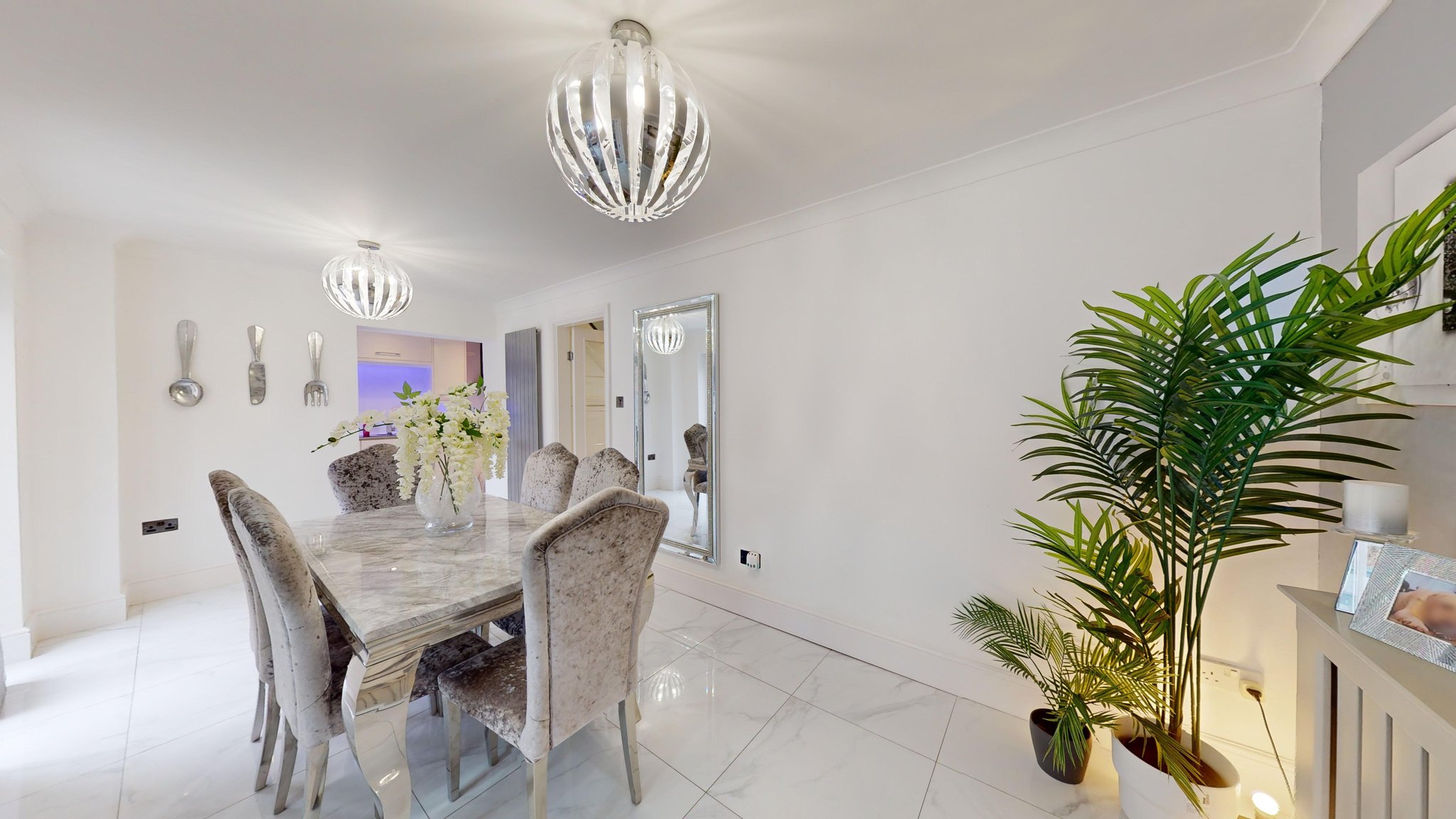 3 bedroom detached house for sale, Farnborough Drive, Cantley