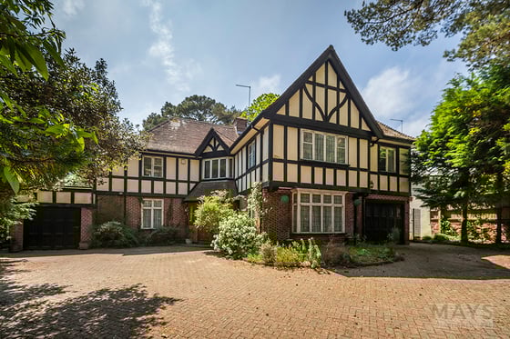 Buccleuch Road, Branksome Park, BH13