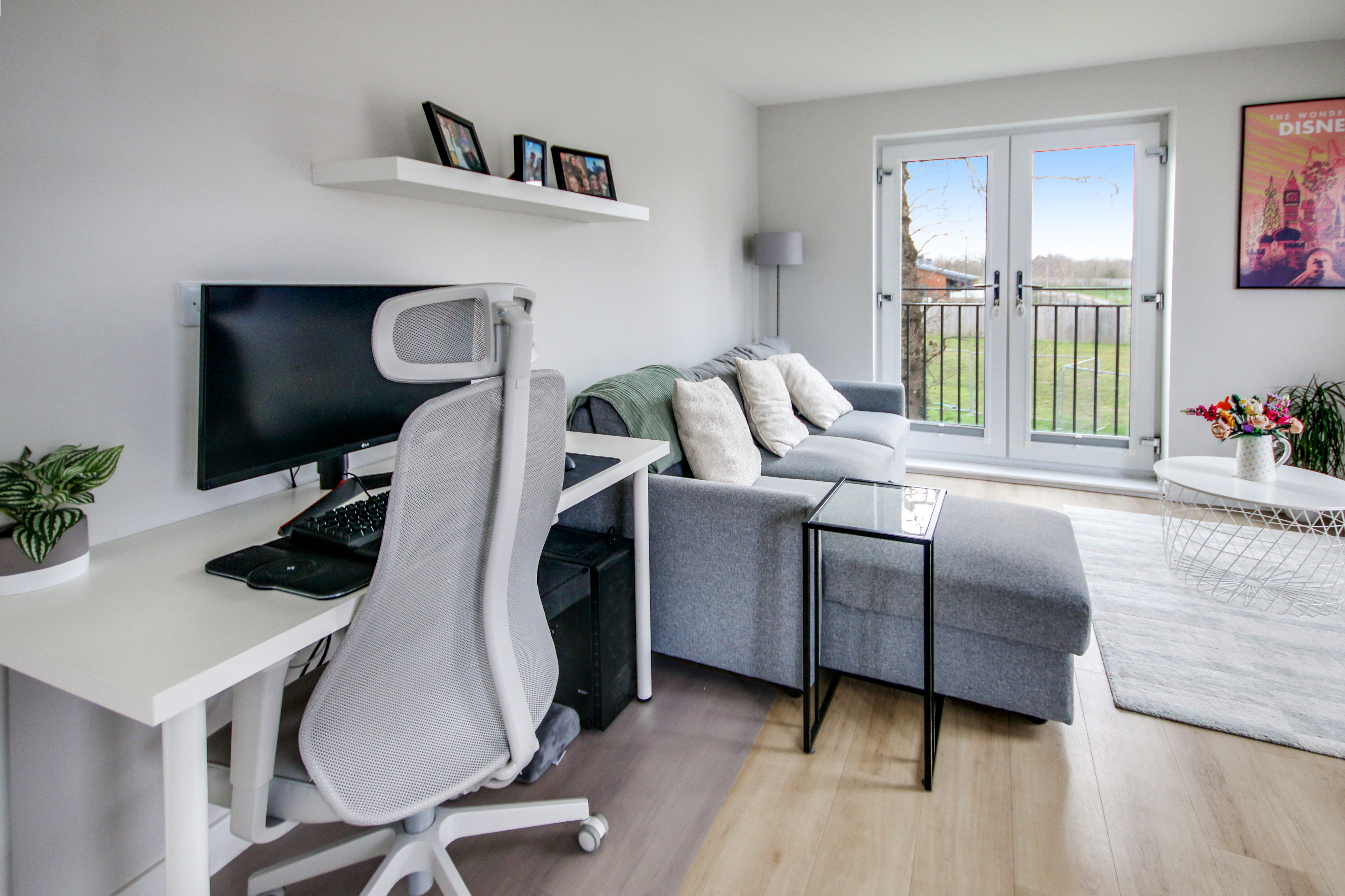 Cheerio Lane, Pease Pottage, West Sussex