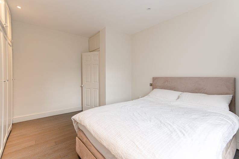 2 bedroom(s) house to sale in Wavel Mews, South Hampstead , London-image 7