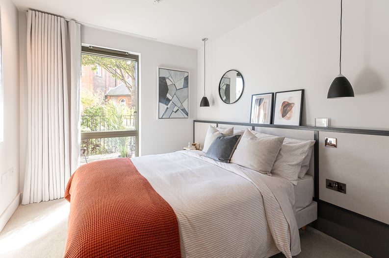3 bedroom(s) apartment to sale in Major Draper Street, Royal Arsenal, London-image 9