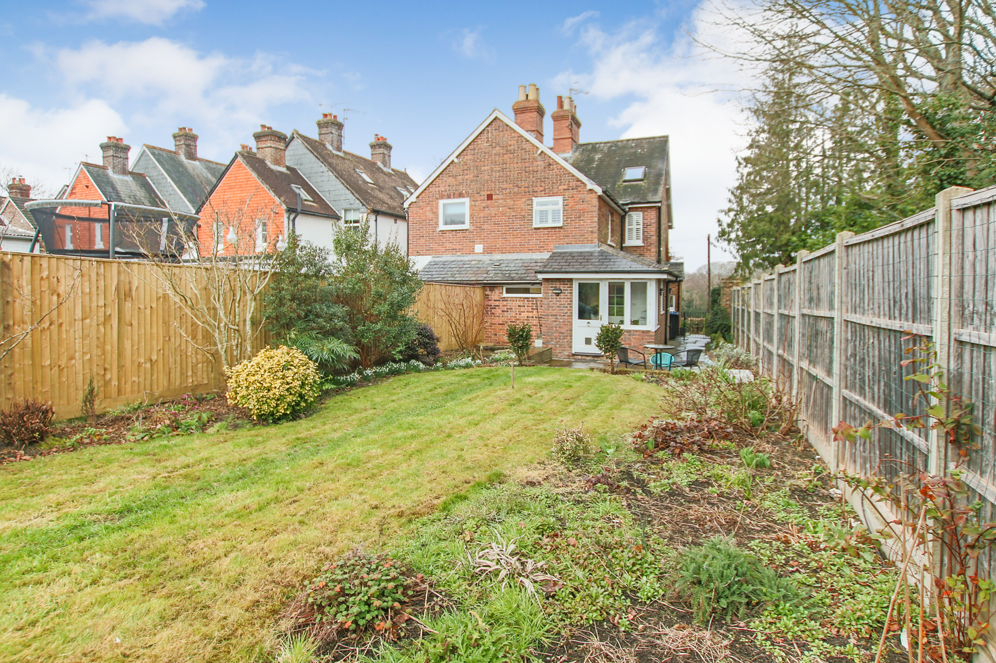 Providence Cottages, Turners Hill Road