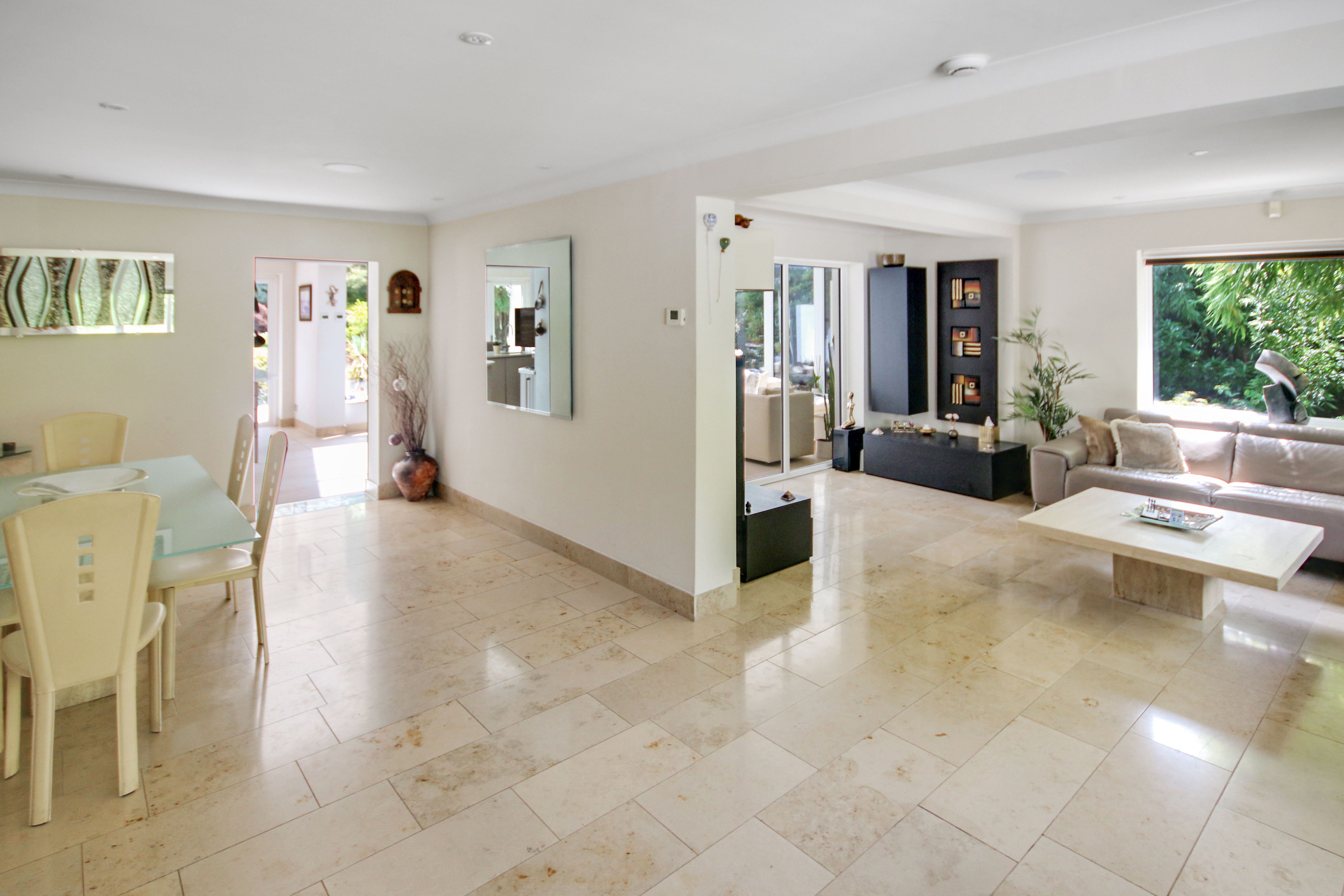 Heatherlands, Felcot Road