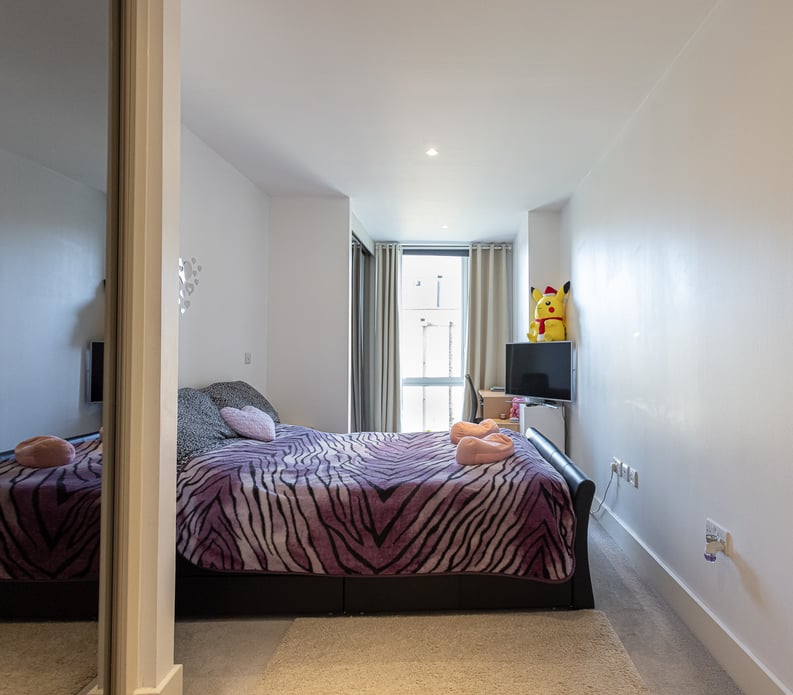 2 bedroom(s) apartment to sale in Plumstead Road, Woolwich, London-image 8