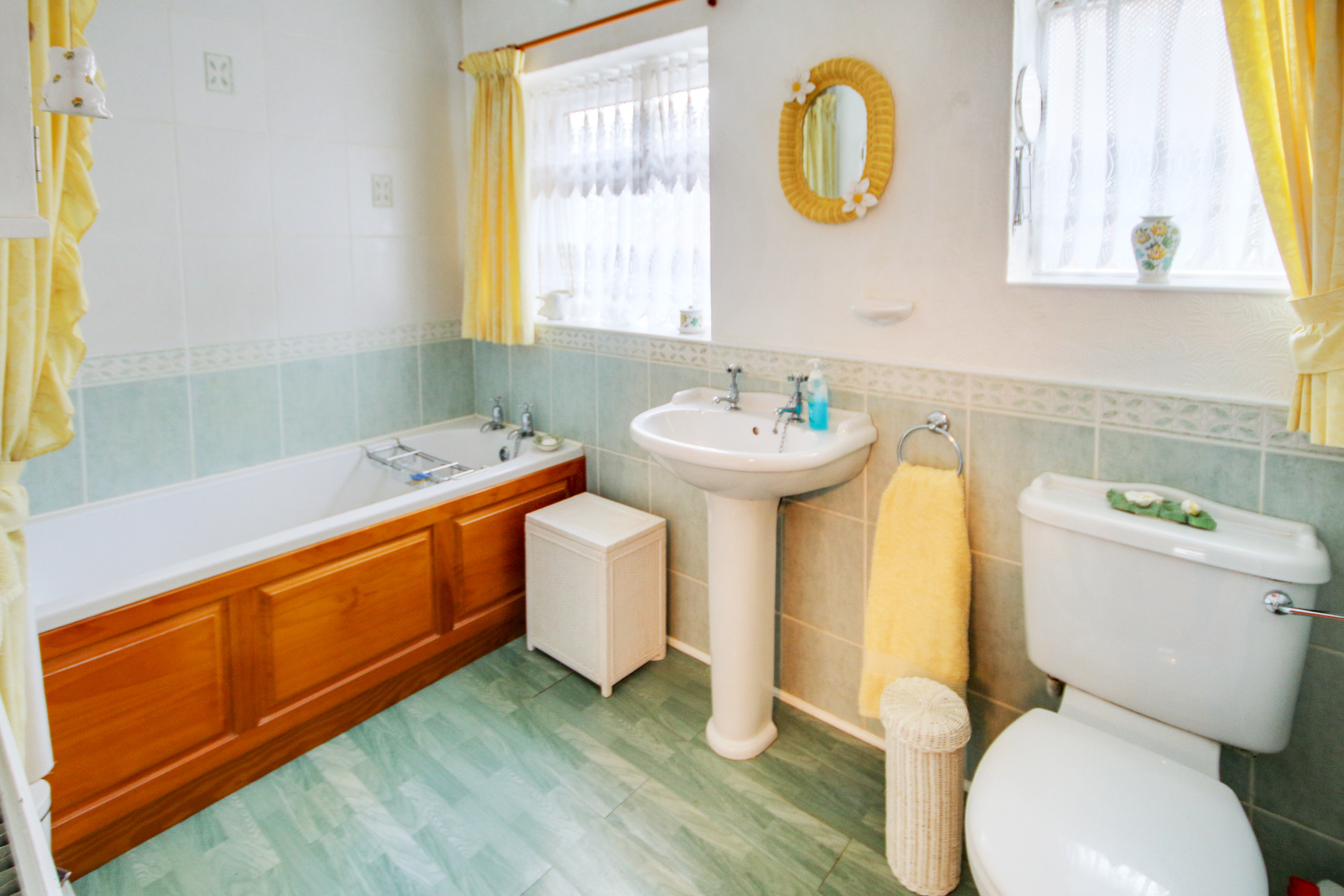 Elizabeth Crescent, East Grinstead, West Sussex