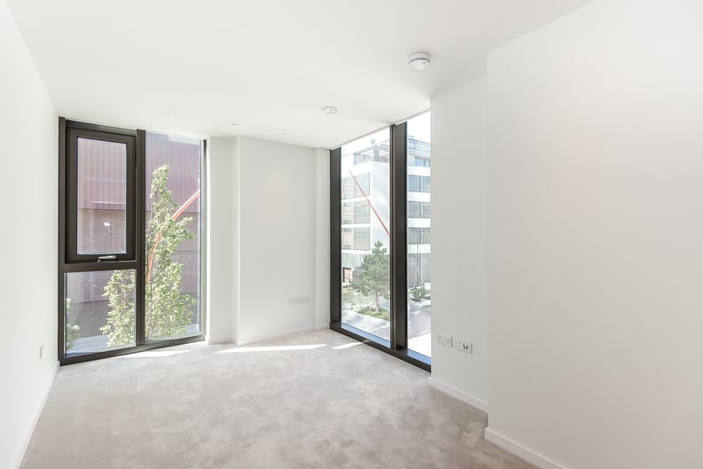 2 bedroom(s) apartment to sale in St Gabriel Walk, Elephant & Castle, London-image 3