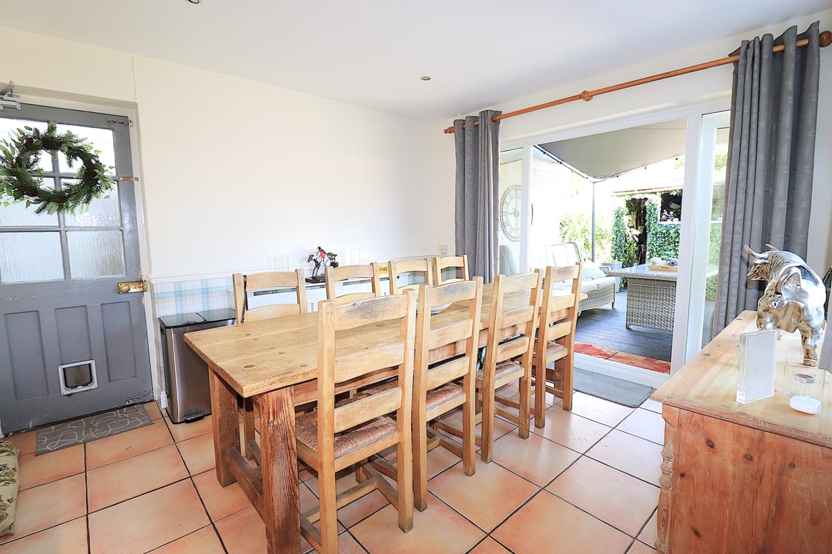 Sycamore Road, Farnborough, GU14 6RE