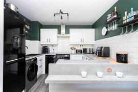 Woodside | Thumbnail