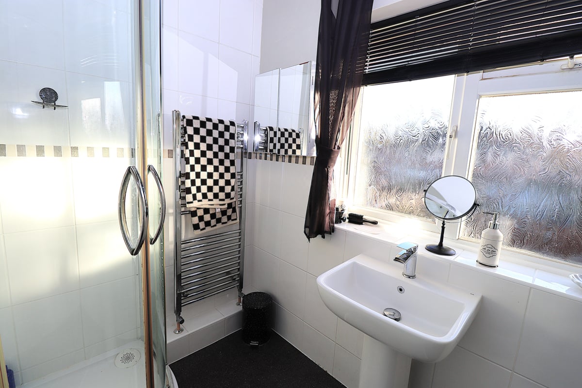 Riverside Close, Farnborough, GU14 8QT