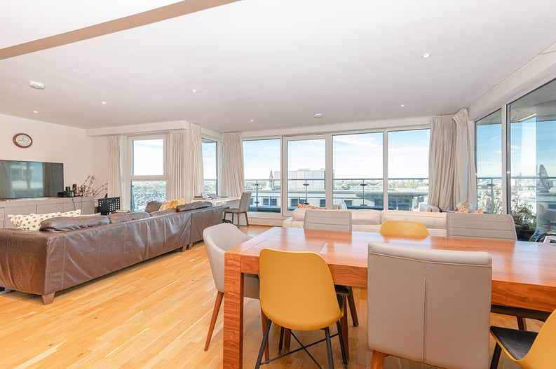 3 bedroom(s) apartment to sale in The Boulevard, London-image 23