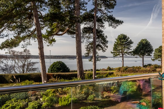 Harbour Watch 391 Sandbanks Road, Evening Hill, BH14