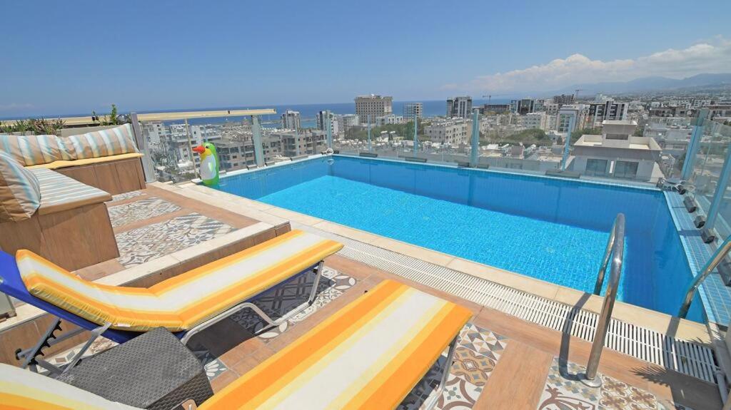 Stunning 3 bedroom penthouse with own private rooftop pool, Kyrenia