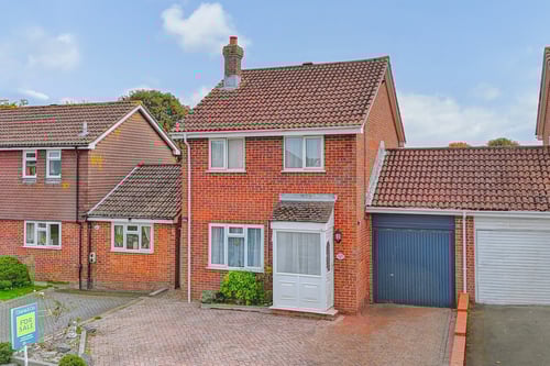 For Sale Oaklands Way, Hailsham