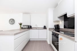 Castle Hill House | Thumbnail
