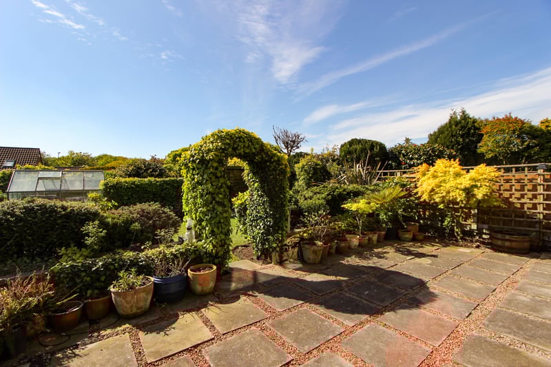 4 bedroom detached house for sale, Plumpton Gardens, Bessacarr