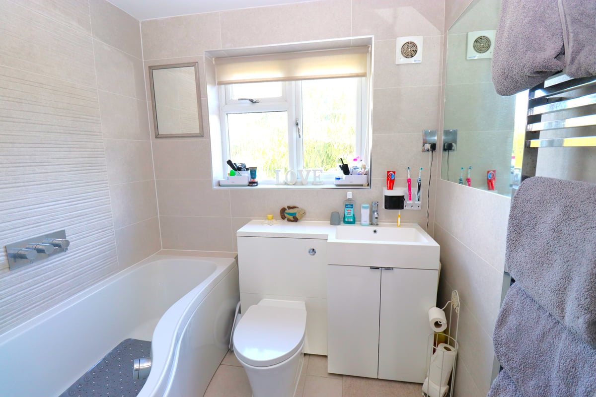 Beta Road, Farnborough, GU14 8PQ