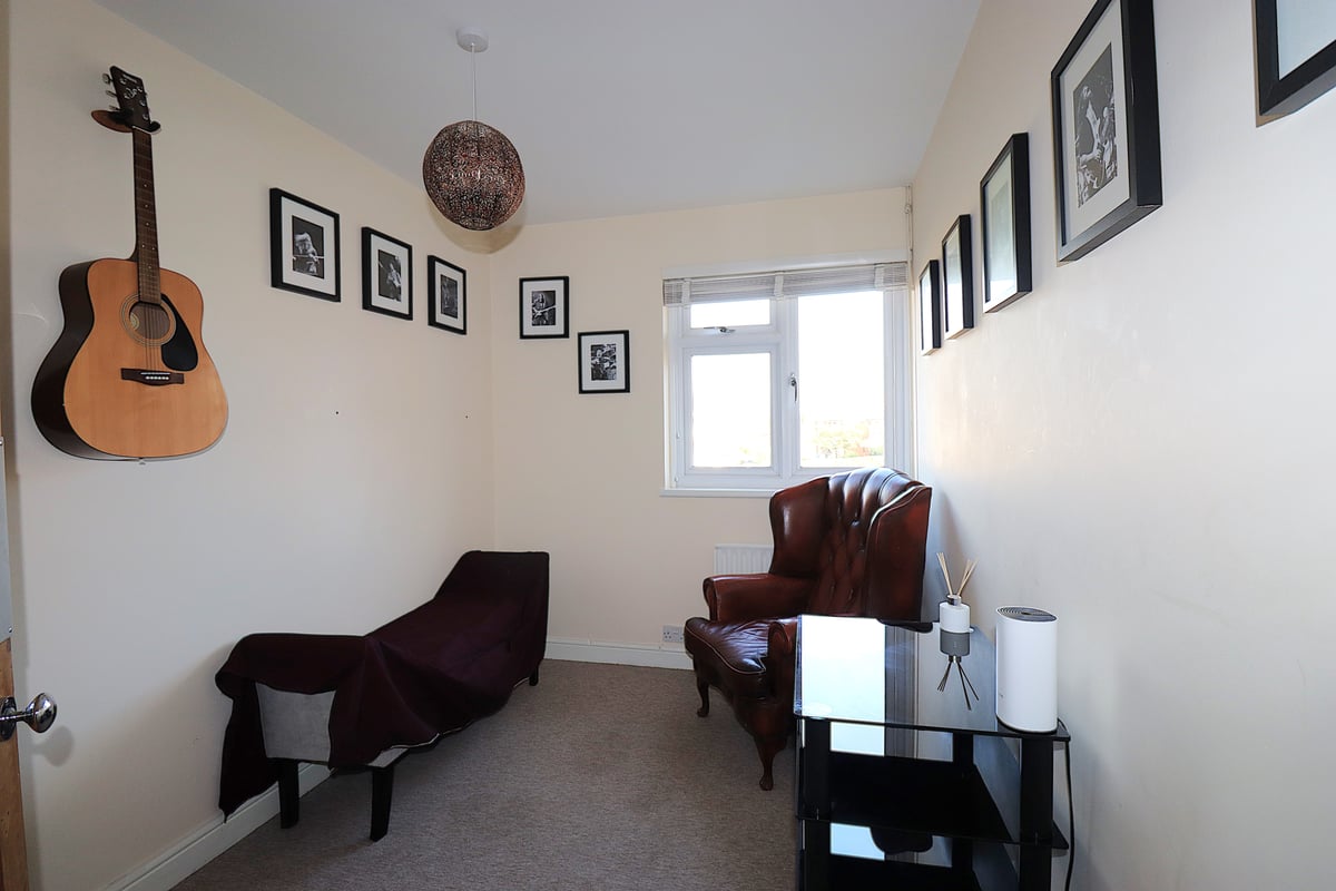 Fowler Road, Farnborough, GU14 0BN