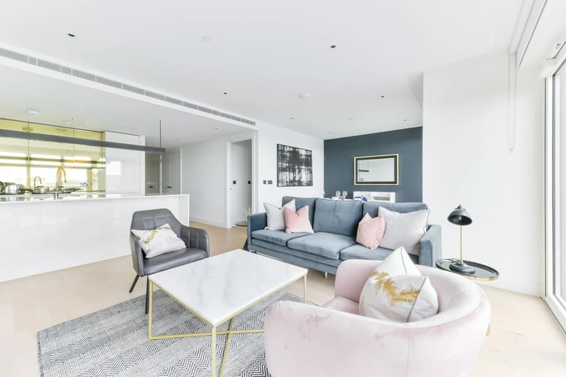 2 bedroom(s) apartment to sale in Fountain Park Way, White City, London-image 1