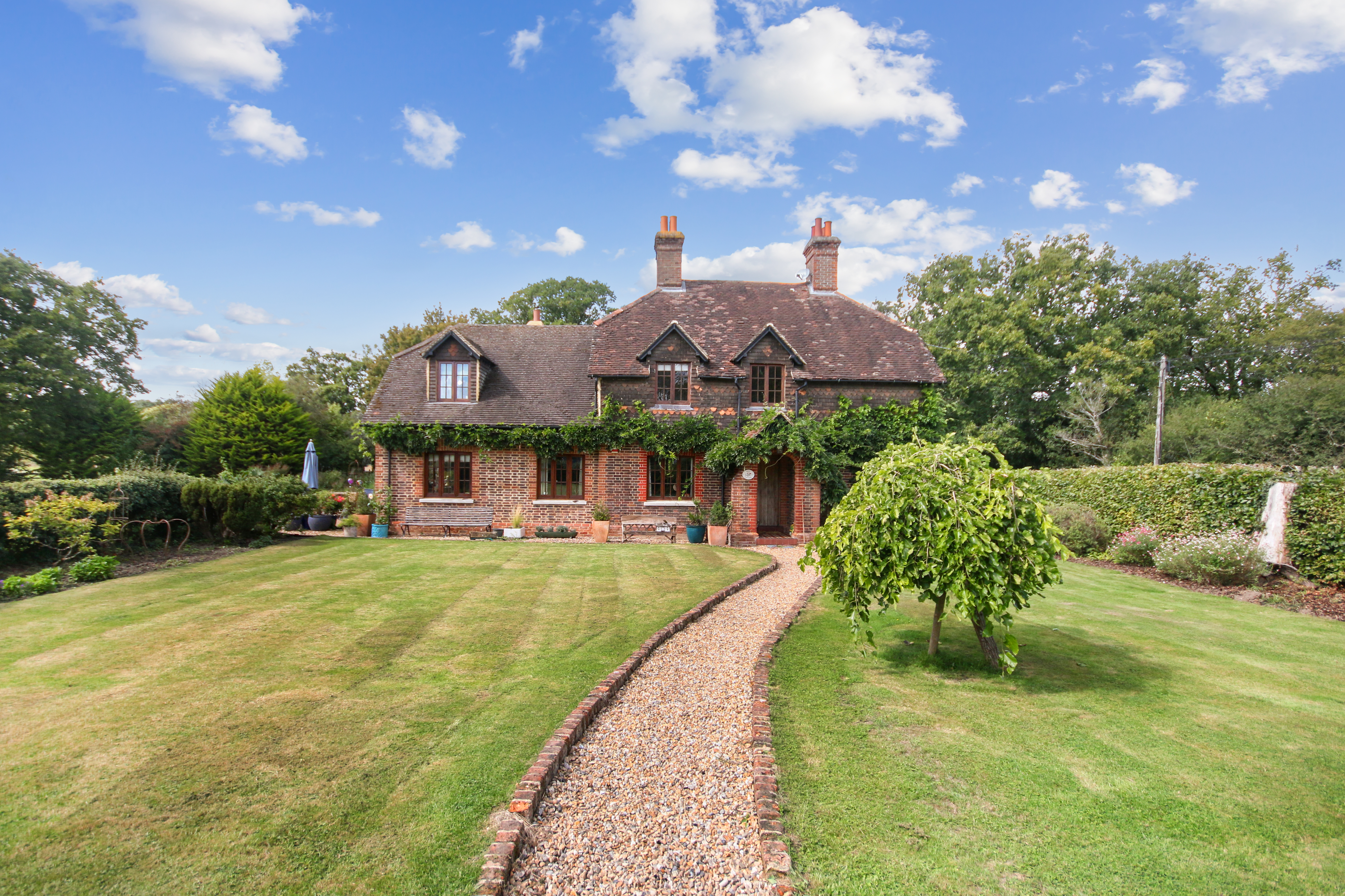 Glen Cottage, Bones Lane, Newchapel