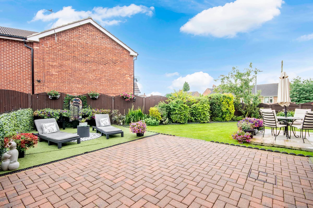 Newcastle Street, Newark, NG22 0LN