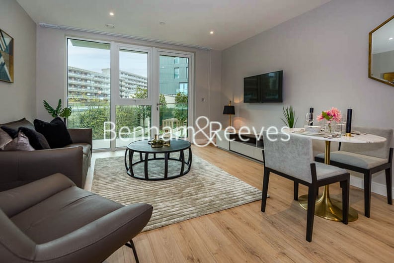 1 bedroom(s) apartment to sale in Sovereign Court, Hammersmith-image 1