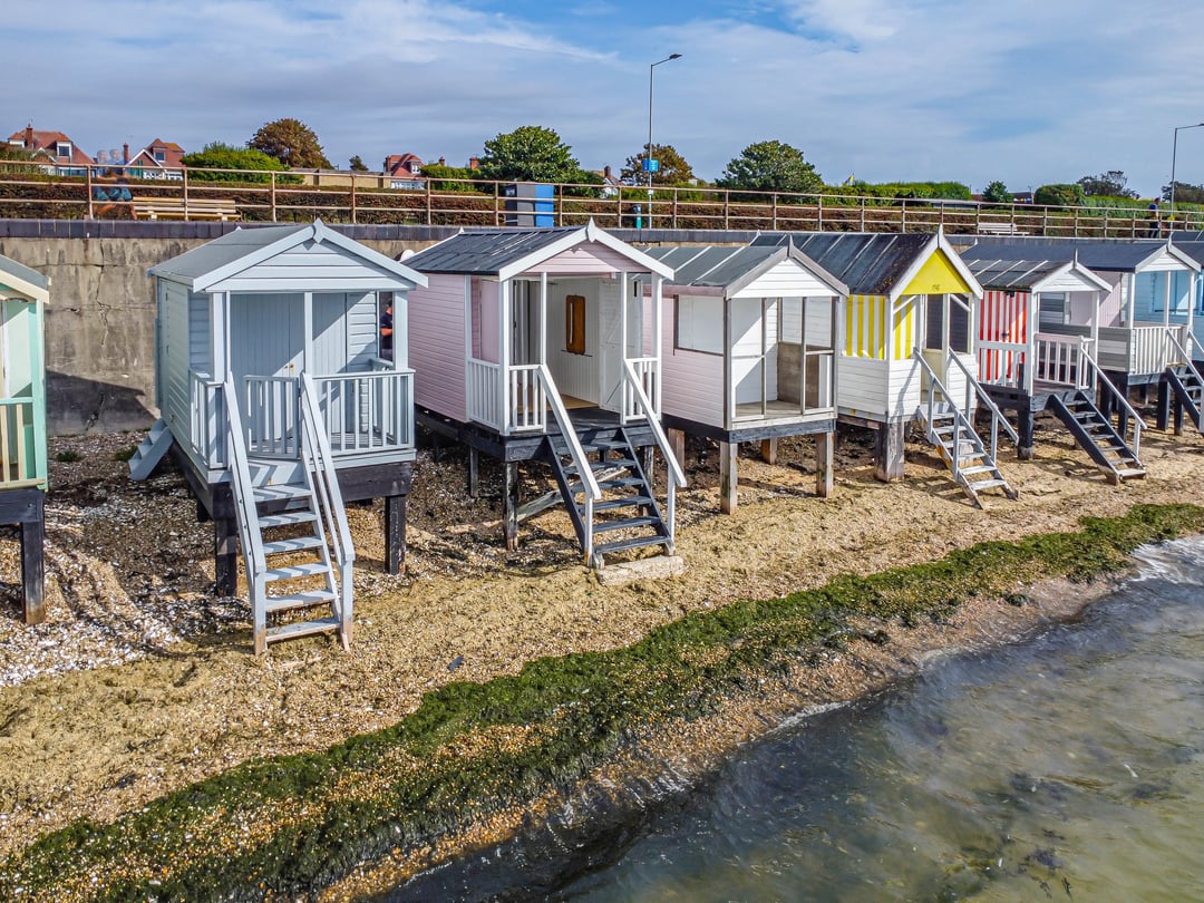 Property Single Goldings Estate Agents