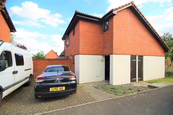 Kelsey Close, Milton Keynes, Buckinghamshire Image