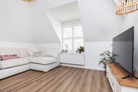 Chart House | Thumbnail
