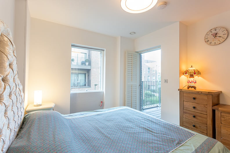 3 bedroom(s) apartment to sale in Felar Walk, Colindale, London-image 13