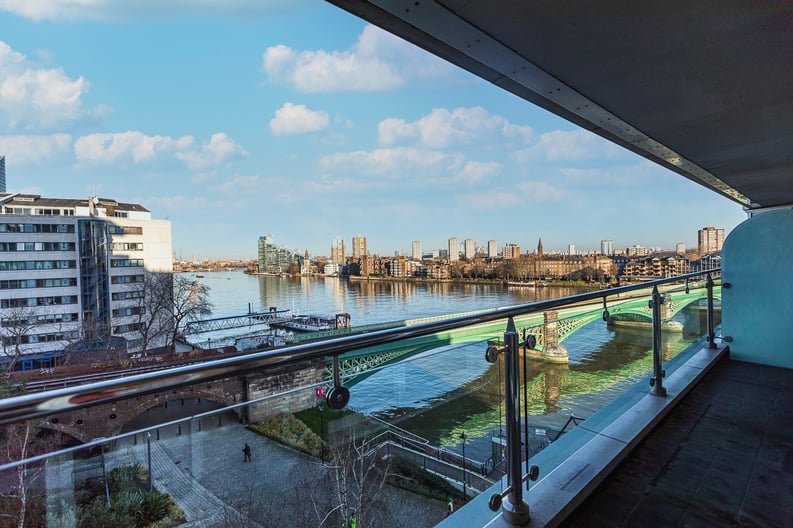 2 bedroom(s) apartment to sale in Imperial Wharf, London-image 5