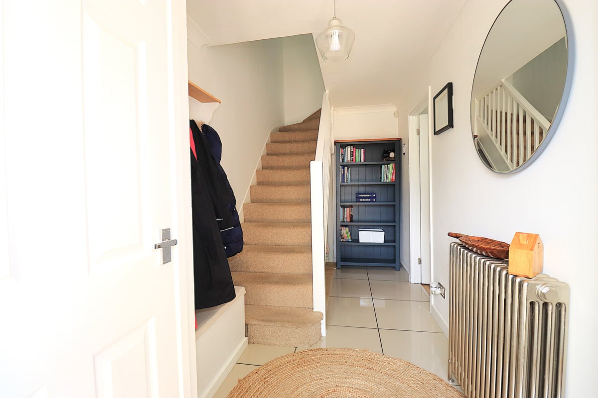 Long Beech Drive, FARNBOROUGH, GU14 0PR