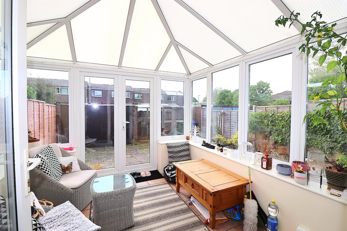 Bracklesham Close, FARNBOROUGH, GU14 8LP