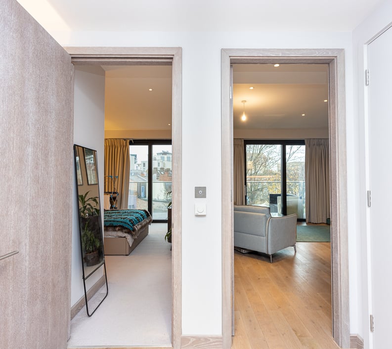 1 bedroom(s) apartment to sale in Drapers Yard, Wandsworth, London-image 7