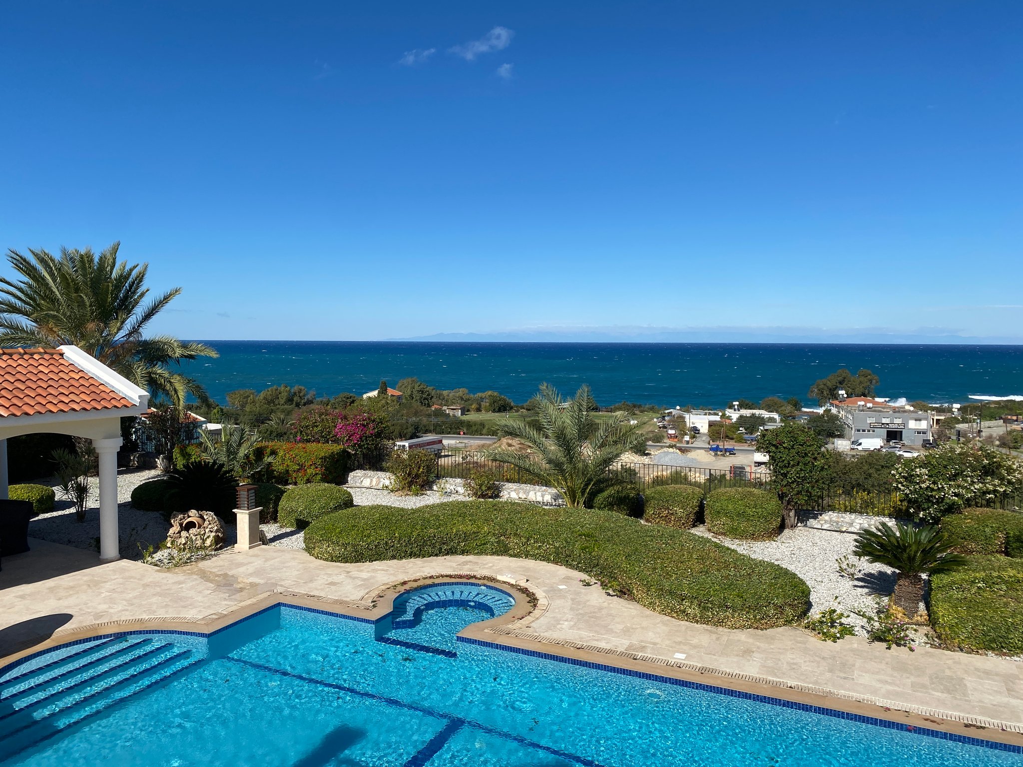 * Luxury Mediterranean Estate on Over 5,400m² of Private Land with Guest House, Karsiyaka