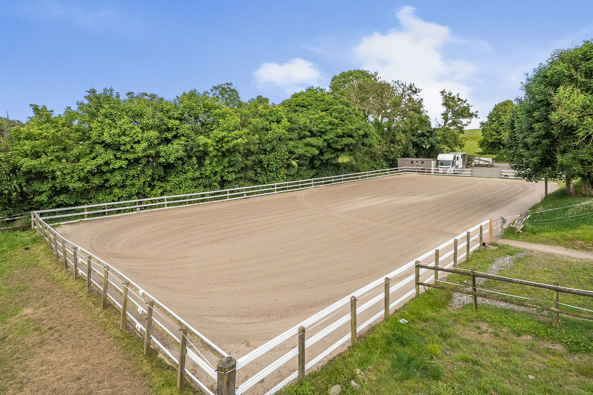 Parciau, Llangefni, LL77 7PJ