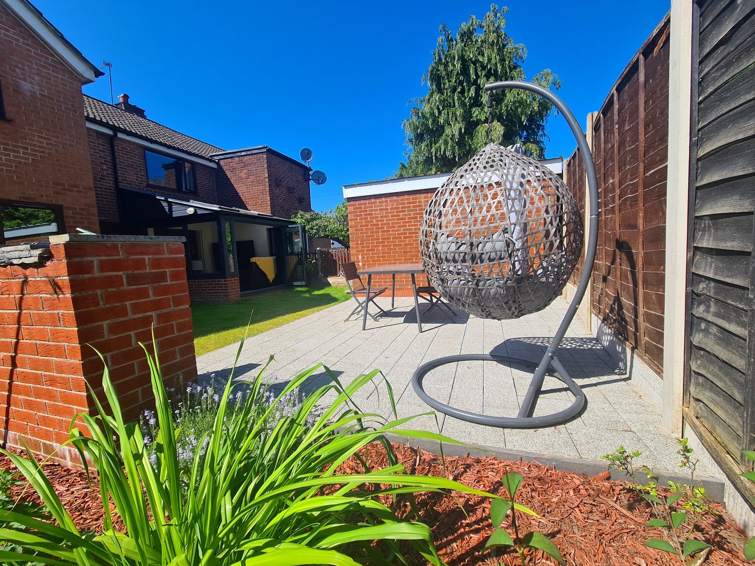 5 Bedroom Semidetached Henstock Property Services