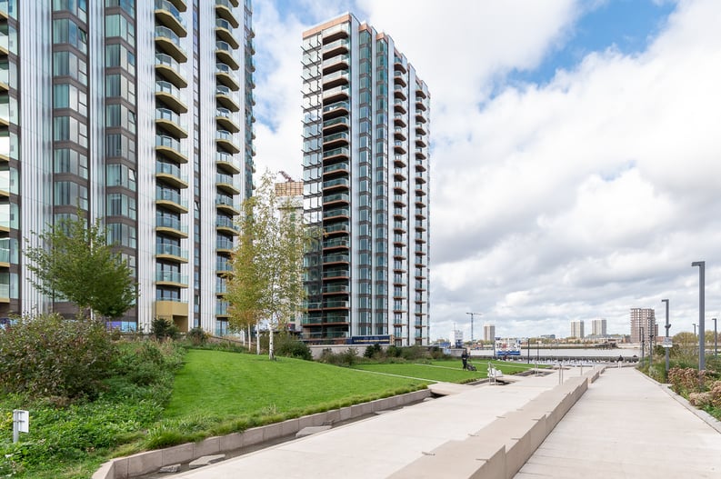 3 bedroom(s) apartment to sale in Brigadier Walk, Woolwich-image 30