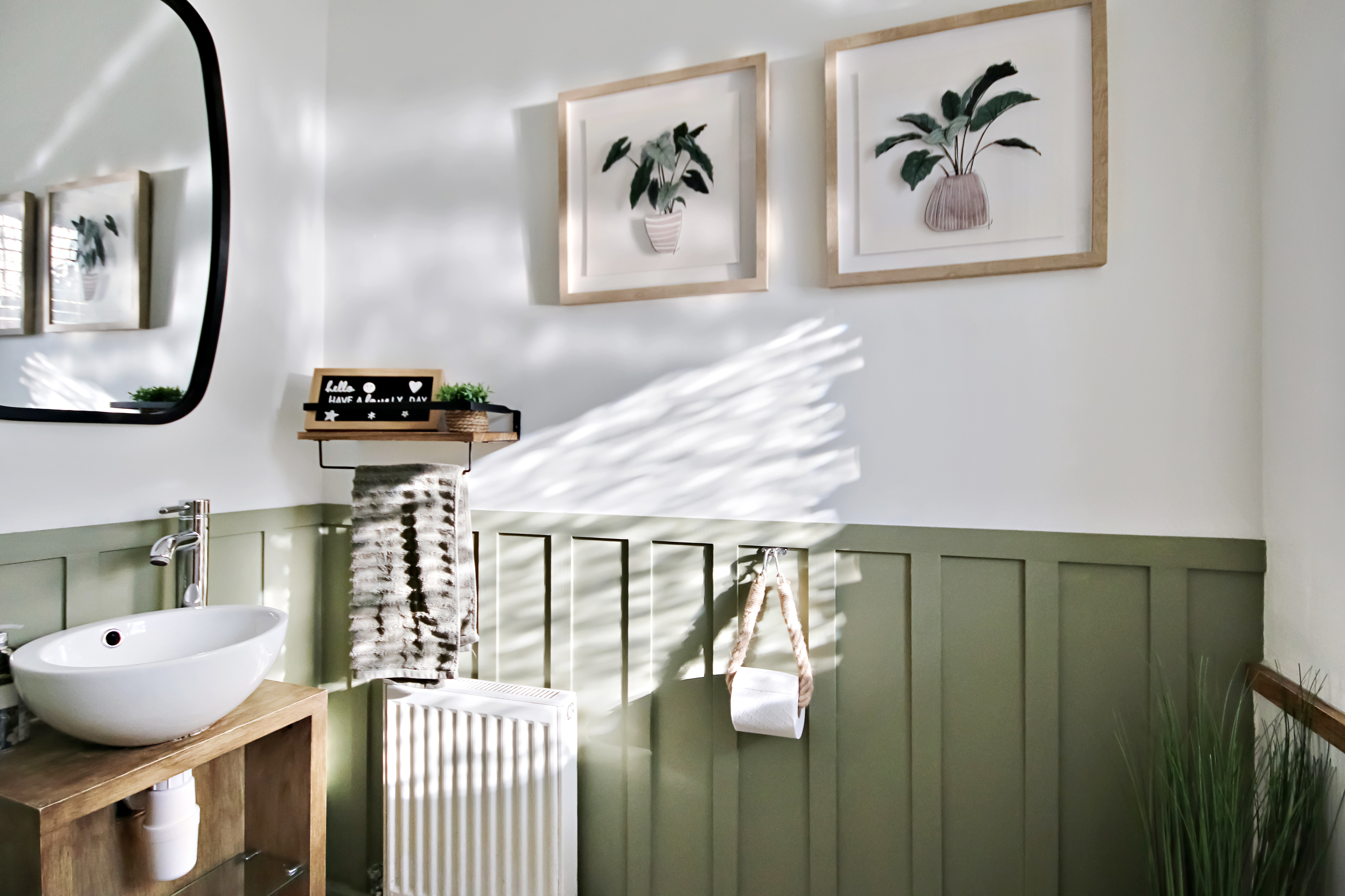 Rowplatt Close, Surrey