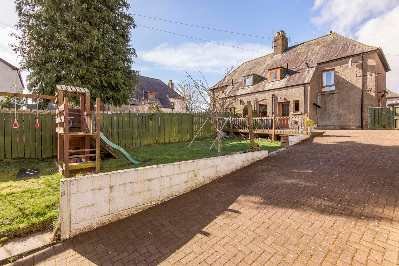 House for sale in Forfar 27 Lilybank Crescent, Forfar Thorntons