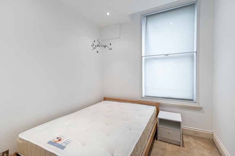 2 bedroom(s) apartment to sale in Elsham Road, West Kensington-image 7
