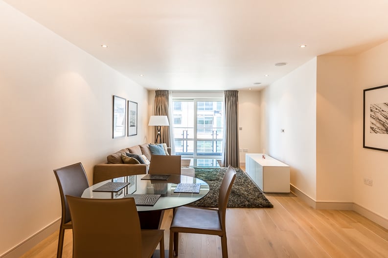 2 bedroom(s) apartment to sale in Park Street, Chelsea Creek, London-image 5