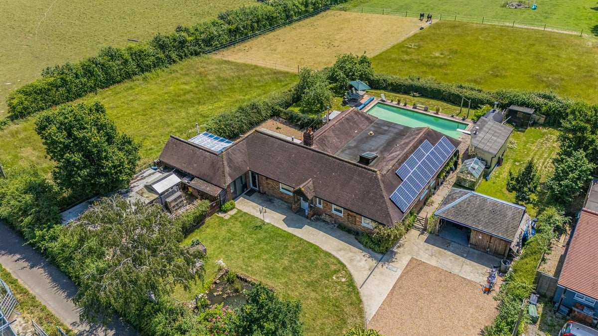 Actons Cottage, Buckholt Lane, Bexhill-on-Sea, TN39 5AX