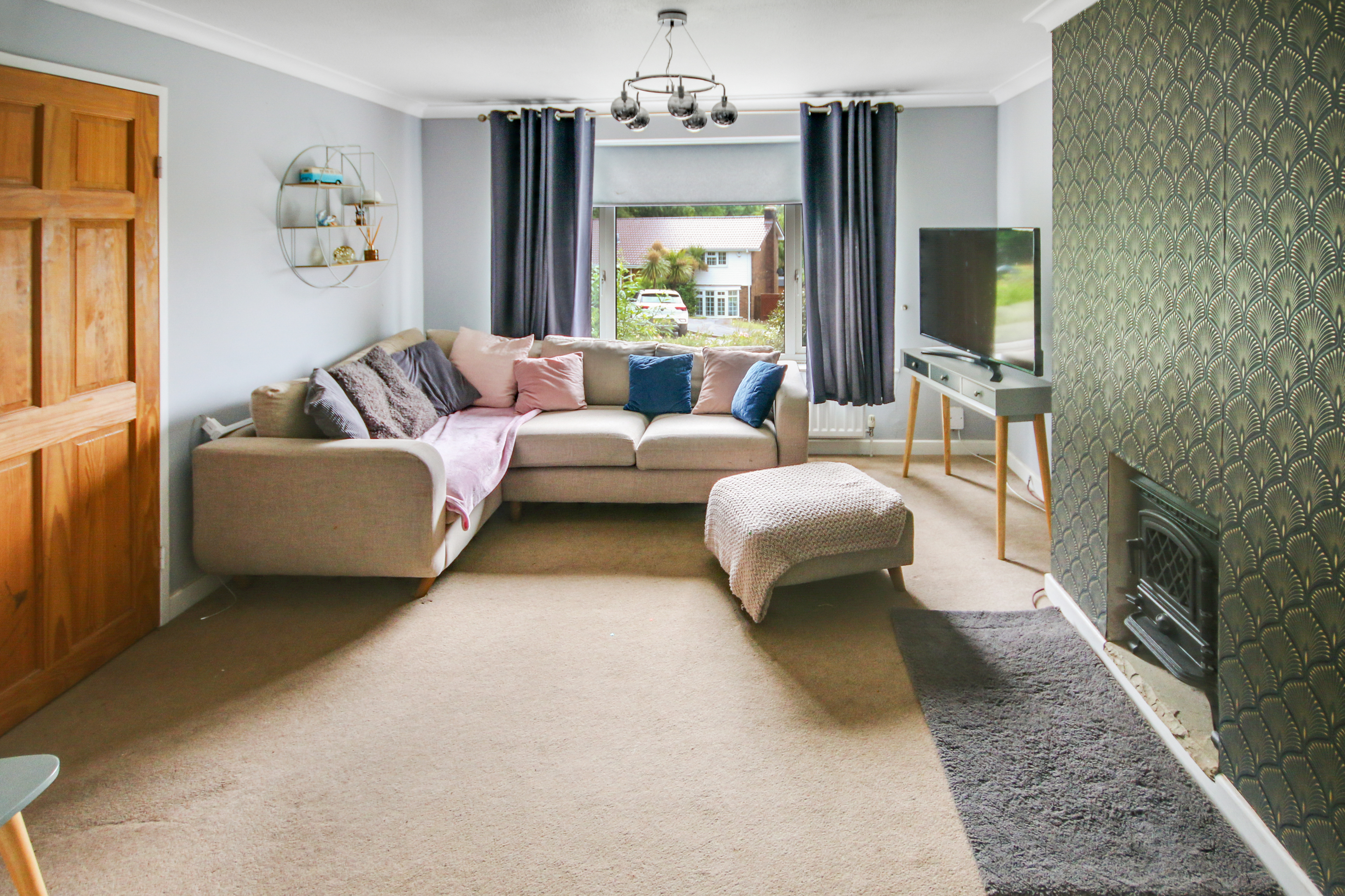 Dickens Close, East Grinstead, West Sussex