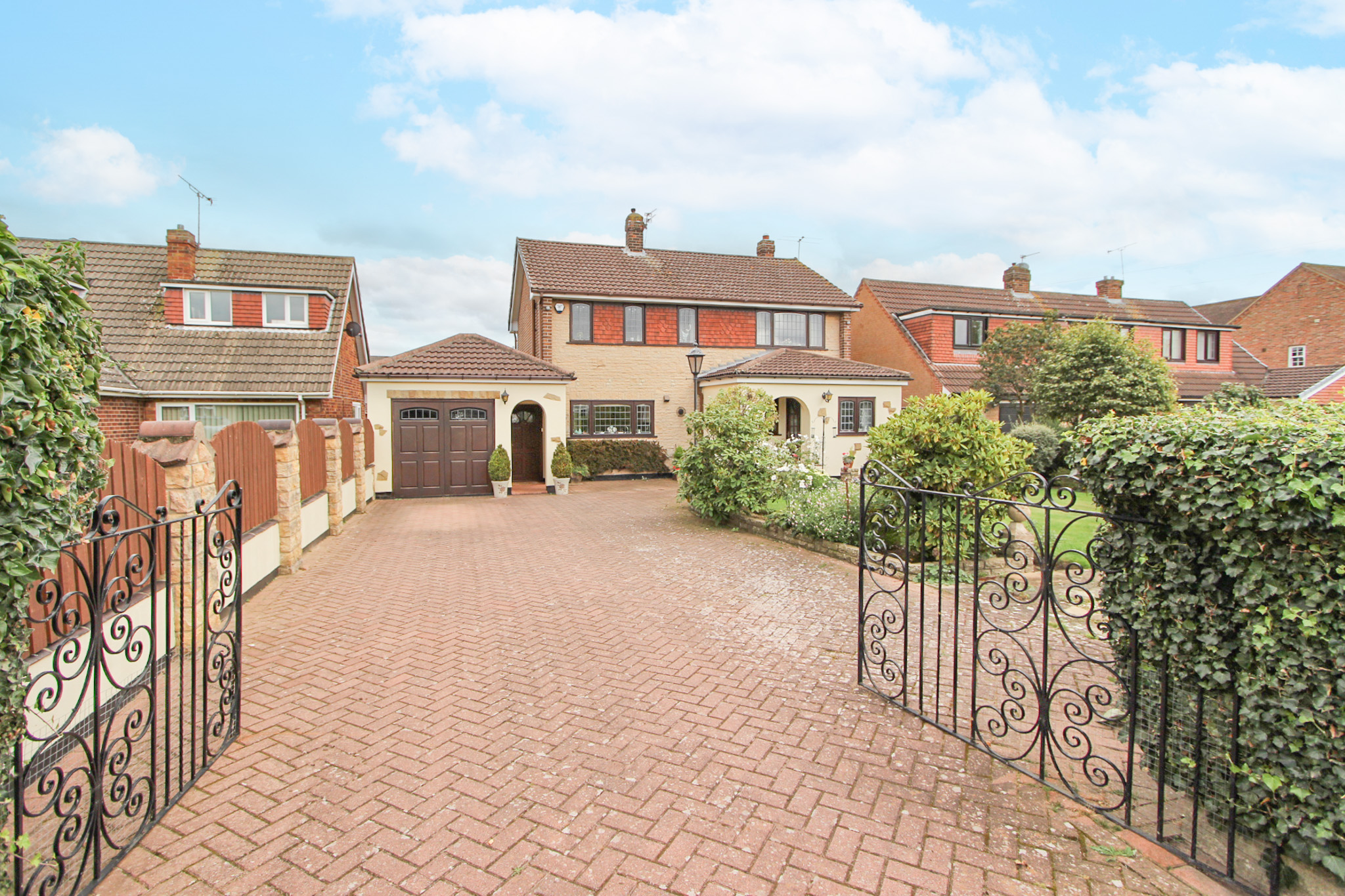 3 bedroom detached house for sale, Chapel Lane, Branton, Doncaster