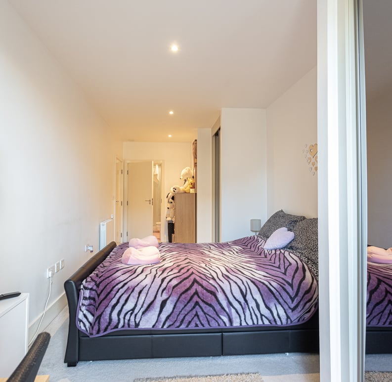 2 bedroom(s) apartment to sale in Plumstead Road, Woolwich, London-image 14
