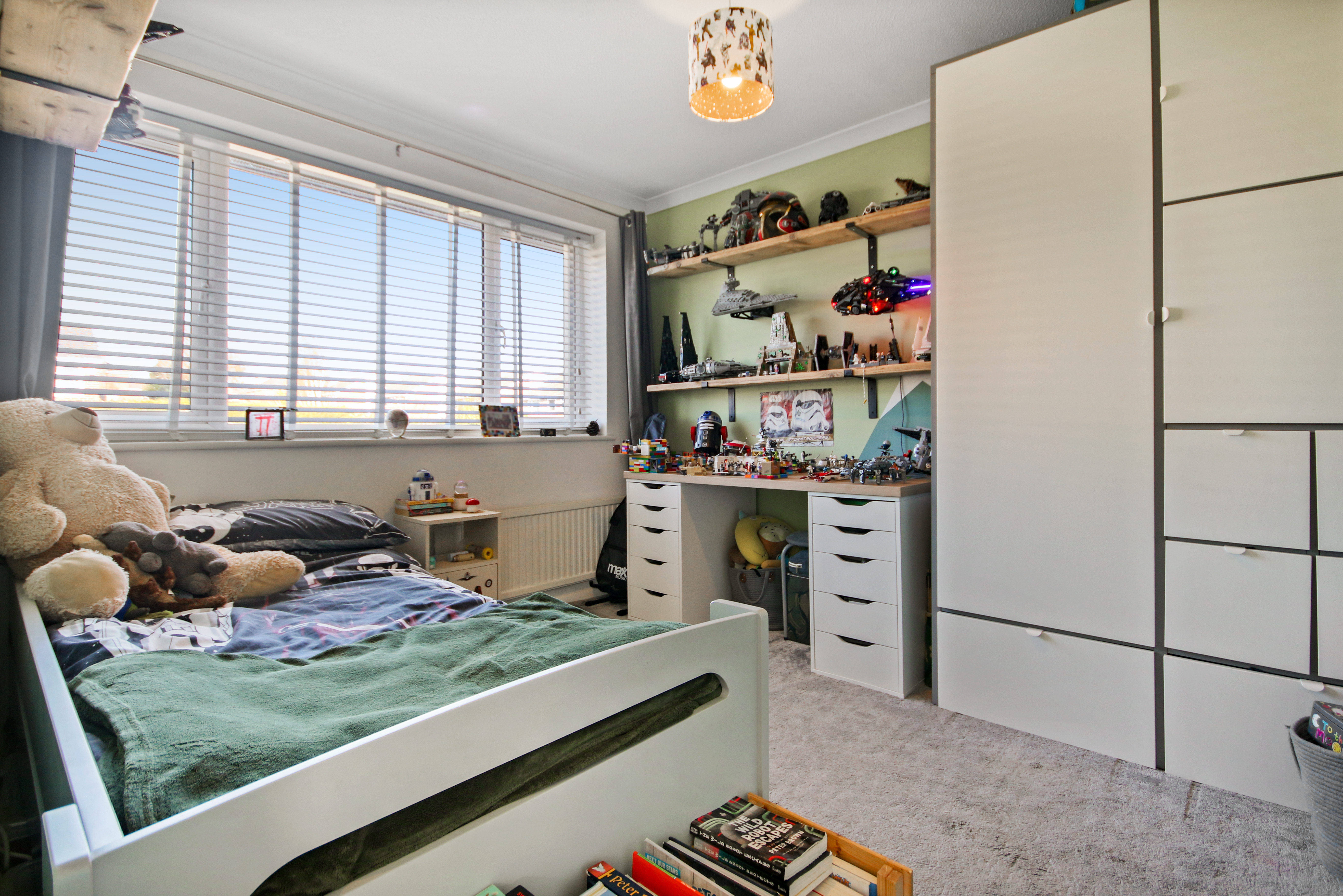 Hawarden Close, Crawley Down, West Sussex