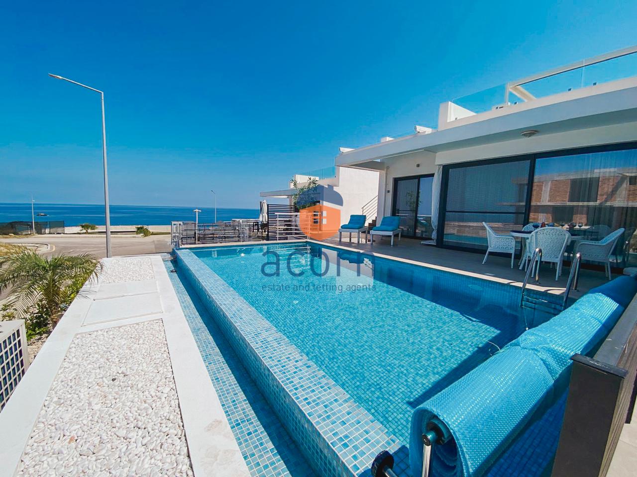 Beautiful 3 bedroom, 3 bathroom bungalow with pool, fantastic roof terrace and stunning sea views, Esentepe