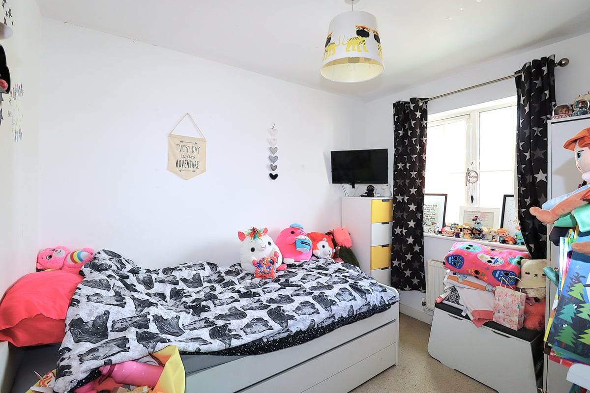 Silver Birch Way, Farnborough, GU14 9UP